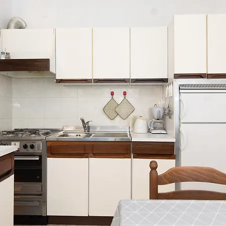 Apartament Anita *